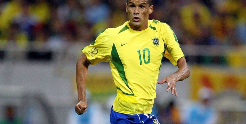 Rivaldo é acusado de se apropriar de bens do Mogi Mirim; advogado nega