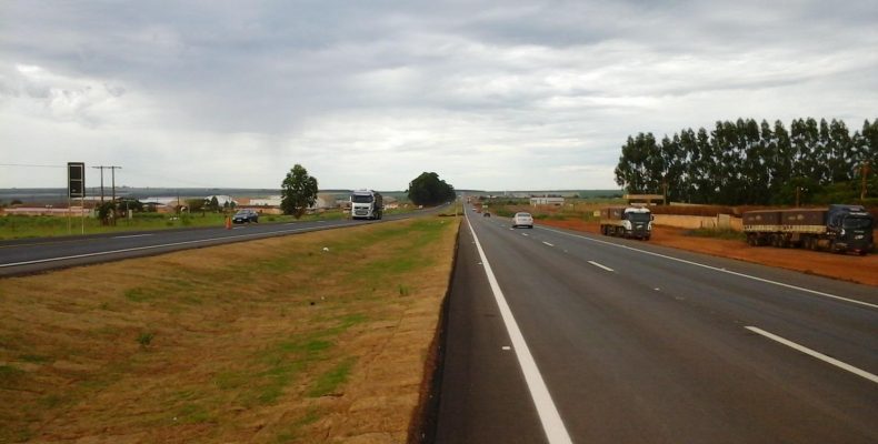 MGO libera o tráfego em pista nova de trecho duplicado na BR-050, em Goiás
