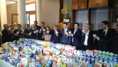 OVG recebe 65 mil litros de leite para doações