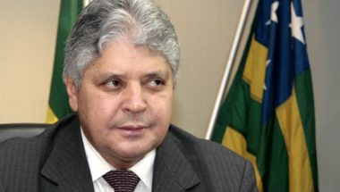Ex-governador Alcides Rodrigues é procurado para prestação de contas