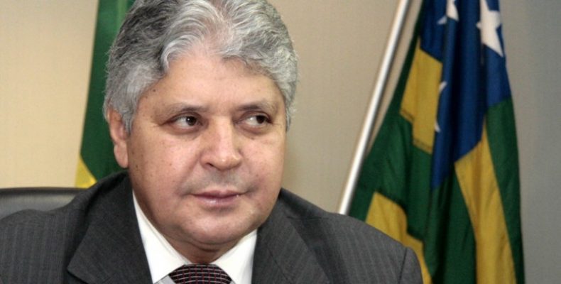 Ex-governador Alcides Rodrigues é procurado para prestação de contas