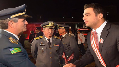 Gustavo Sebba recebe mais alta homenagem do Corpo de Bombeiros