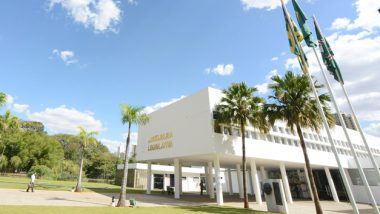 UFG cria projeto que simula rotina de deputado, assessor e jornalista