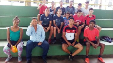 Atletas da escolinha de futebol participarão da inauguração do Campo Society Sintético