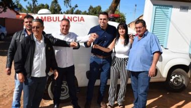 Deputado Gustavo Sebba realiza entrega de ambulância para secretaria de Saúde de Davinópolis
