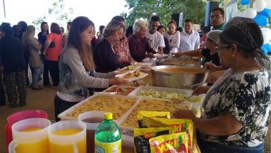 Flávio promove almoço em homenagem ao Dia das Mães em Anhanguera