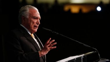 Temer joga a toalha, desiste da reeleição e anuncia apoio a Henrique Meirelles