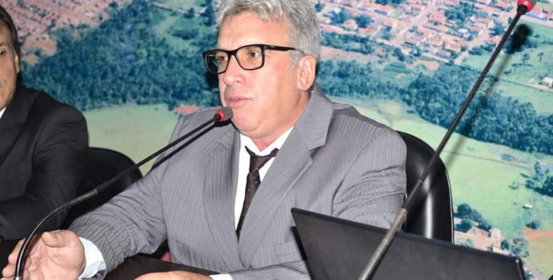Célio Pereira dos Santos toma posse como o novo presidente da Câmara de Campo Alegre de Goiás