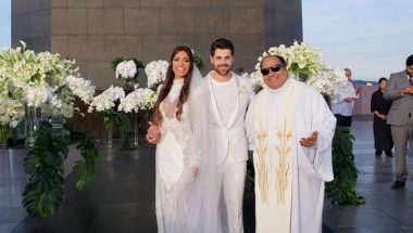 Alok e Romana Novais se casam aos pés do Cristo Redentor