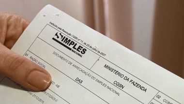 Mais de 716 mil empresas excluídas do Simples Nacional têm até dia 31 para regularizar débitos