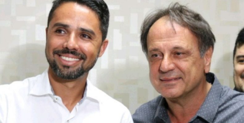 Primeira escorregada: Thiago Simão troca apoio a Daniel Vilela por cargo no governo de Adib Elias