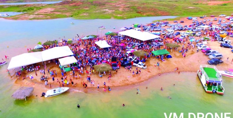 Governo de Três Ranchos comemora resultado positivo da Praia artificial no lago azul durante o carnaval