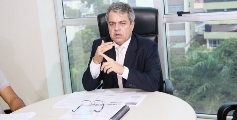 Governo anuncia o fim do programa Goiás na Frente e prefeituras deverão devolver recursos não utilizados