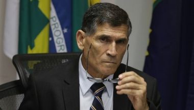 Ministro Santos Cruz é demitido do Governo Bolsonaro