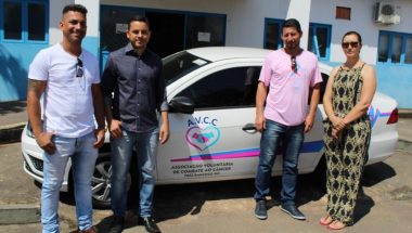 Associação Voluntária de Combate ao Câncer – AVCC de Três Ranchos entrega veículo 0 km