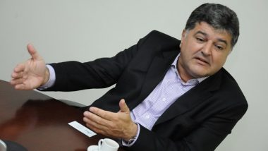 Economista Mauro Faiad detalha propostas do auxílio de 300 reais e do ônibus gratuito feitas por Elder Galdino