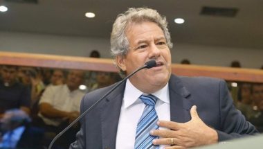 MDB de Goiás vai perder seu único senador para o PSD de Vilmar Rocha e Vanderlan Cardoso