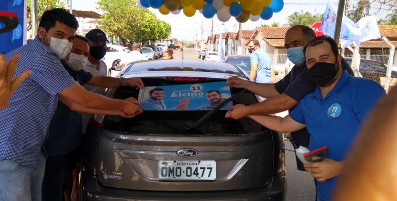 Mais de 250 motoristas participaram do “adesivaço” de Alexandre Alcino e Zé Bete em Nova Aurora