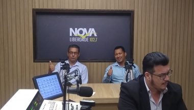 Candidato a prefeito de Anhanguera Marcelo Paiva e Flávio concedem entrevista a emissora de Rádio Nova Liberdade