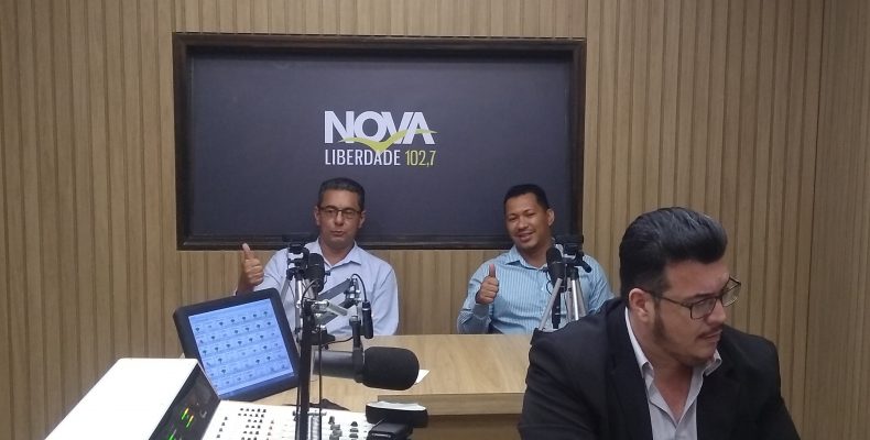 Candidato a prefeito de Anhanguera Marcelo Paiva e Flávio concedem entrevista a emissora de Rádio Nova Liberdade