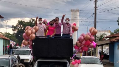 Marcelo Paiva e Flávio Pereira realizam carreata em comemoração ao outubro rosa