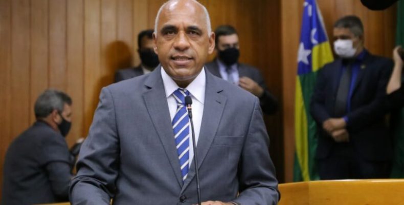Rogério Cruz toma posse como prefeito de Goiânia