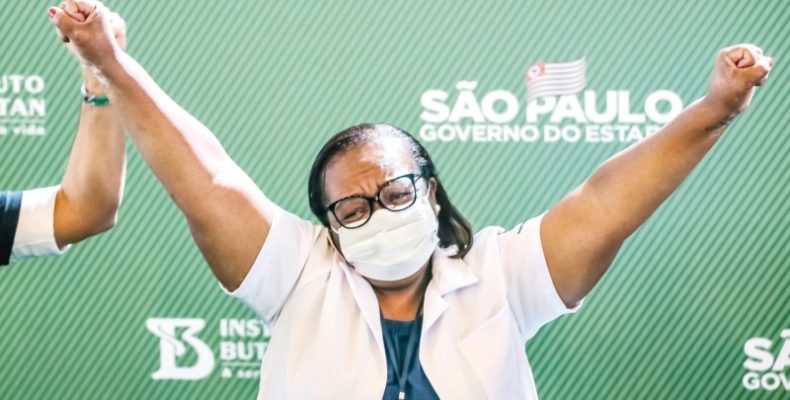 Anvisa autoriza uso de duas vacinas no Brasil