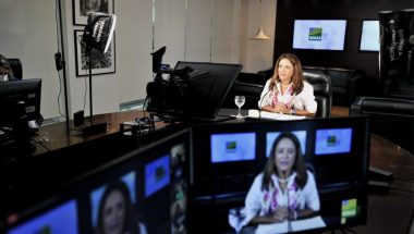 Gracinha e Luíza Trajano defendem parceria com setor privado para garantir vacinação à todos