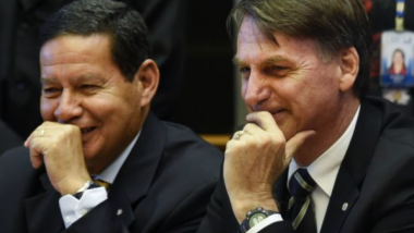 MP pede ao TCU para trocar Bolsonaro por Mourão na gestão da pandemia
