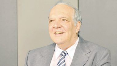 Ex-prefeito de Anápolis, Adhemar Santillo morre aos 81 anos por complicações da Covid-19
