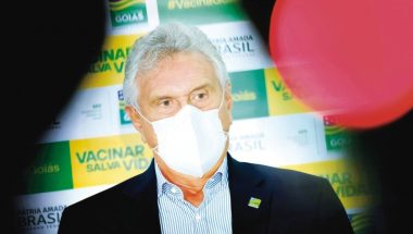 Compra de vacinas pelo Estado de Goiás é improvável, diz SES