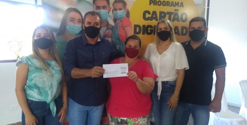 Prefeitura de Ouvidor realiza entrega de 341 Cartões Dignidade do benefício emergencial de R$ 100,00