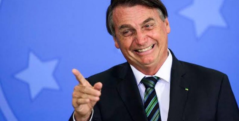 “Orçamento secreto” Bolsonaro teria destinado R$ 3 bi para conseguir apoio do congresso, diz jornal
