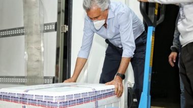Goiás recebe lote de vacinas para arrematar grupo acima de 60 anos e iniciar nova etapa