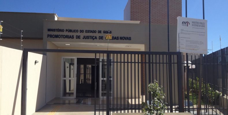Acolhendo pedido do MP, Justiça bloqueia R$ 100 mil do ex-prefeito de Caldas Novas