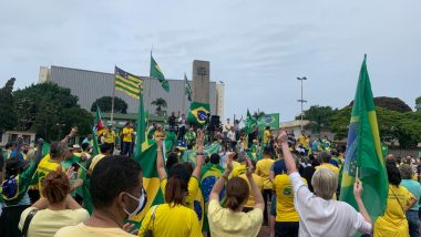 1º de maio é marcado com protesto na Praça Cívica