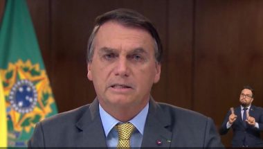 Bolsonaro fala em aumentar Bolsa Família em ‘pelo menos 50%’