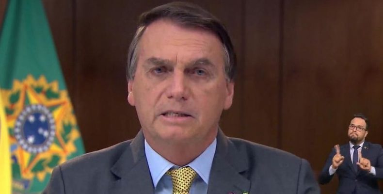 Bolsonaro fala em aumentar Bolsa Família em ‘pelo menos 50%’