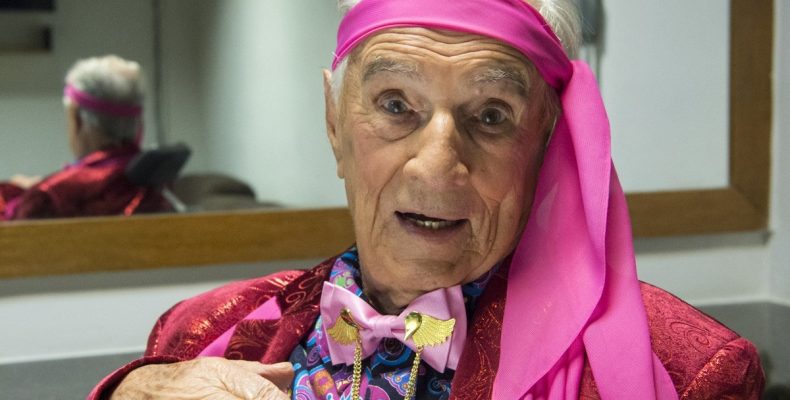 Morre o ator e dublador Orlando Drummond, o Seu Peru, aos 101 anos