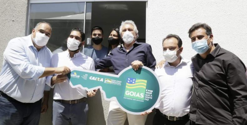 Governo de Goiás entrega mais de 470 moradias em Valparaíso de Goiás