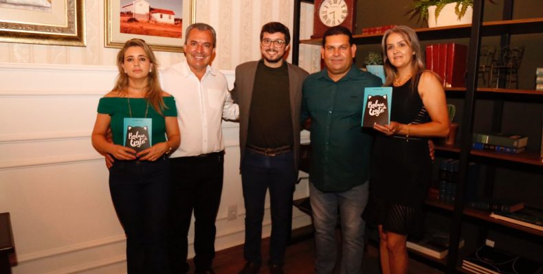 Ouvidor: Escritor Luiz Augusto Araújo lança obra ‘Balaio de Gato’