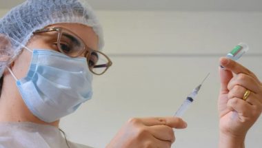 376 mil pessoas em Goiás não tomaram nem primeira dose da vacina contra covid-19