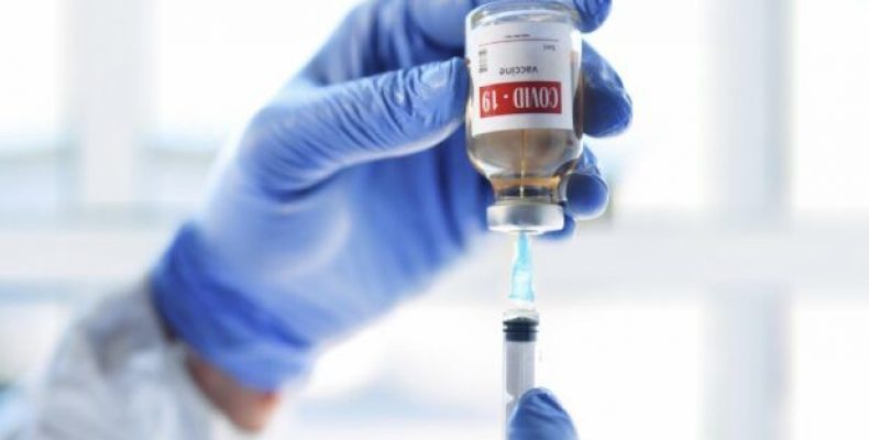 Entidades pedem implantação imediata do passaporte de vacinação em universidades federais goianas