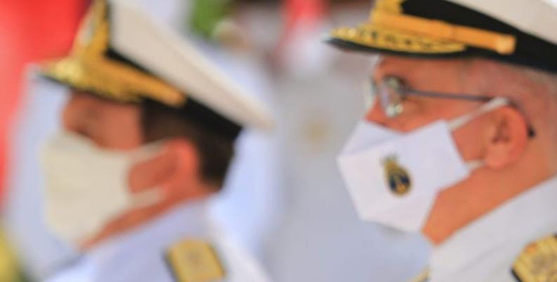 Bolsonaro sanciona lei que limita tatuagem para entrar na Marinha
