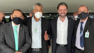 Prefeito Zé Antônio e o vereador Reni Rúbio participam de encontro com ministro da Casa Civil em Brasília