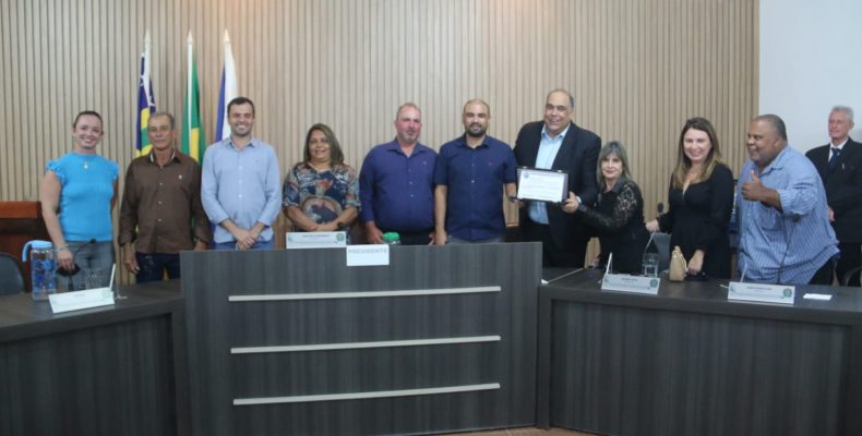 Luiz Sampaio recebe “Título de Cidadão Benemérito” em Cumari