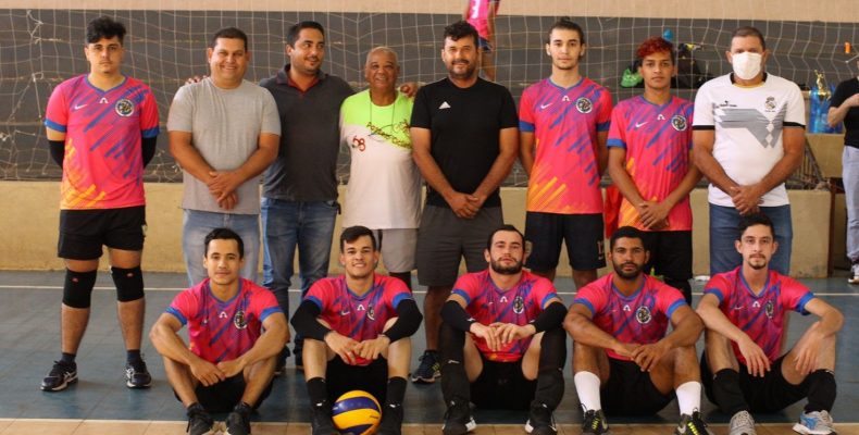 OUVIDOR: 1º Torneio de vôlei marcam a entrega de uniformes a equipe masculino