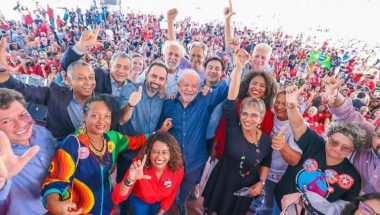 POLÍTICA: Lula tem 54% dos votos válidos contra 30% de Bolsonaro e vence no 1º turno, aponta Datafolha