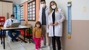O programa “AlimentaAção” coordenado pelos nutricionistas Karine Borges e Igor Gonçalves realiza novas avaliações com as crianças do CEMEI Ana Ramos dos Santos.
