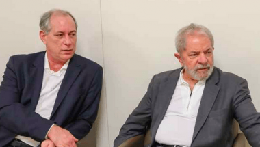 Ciro Gomes anuncia apoio a Lula